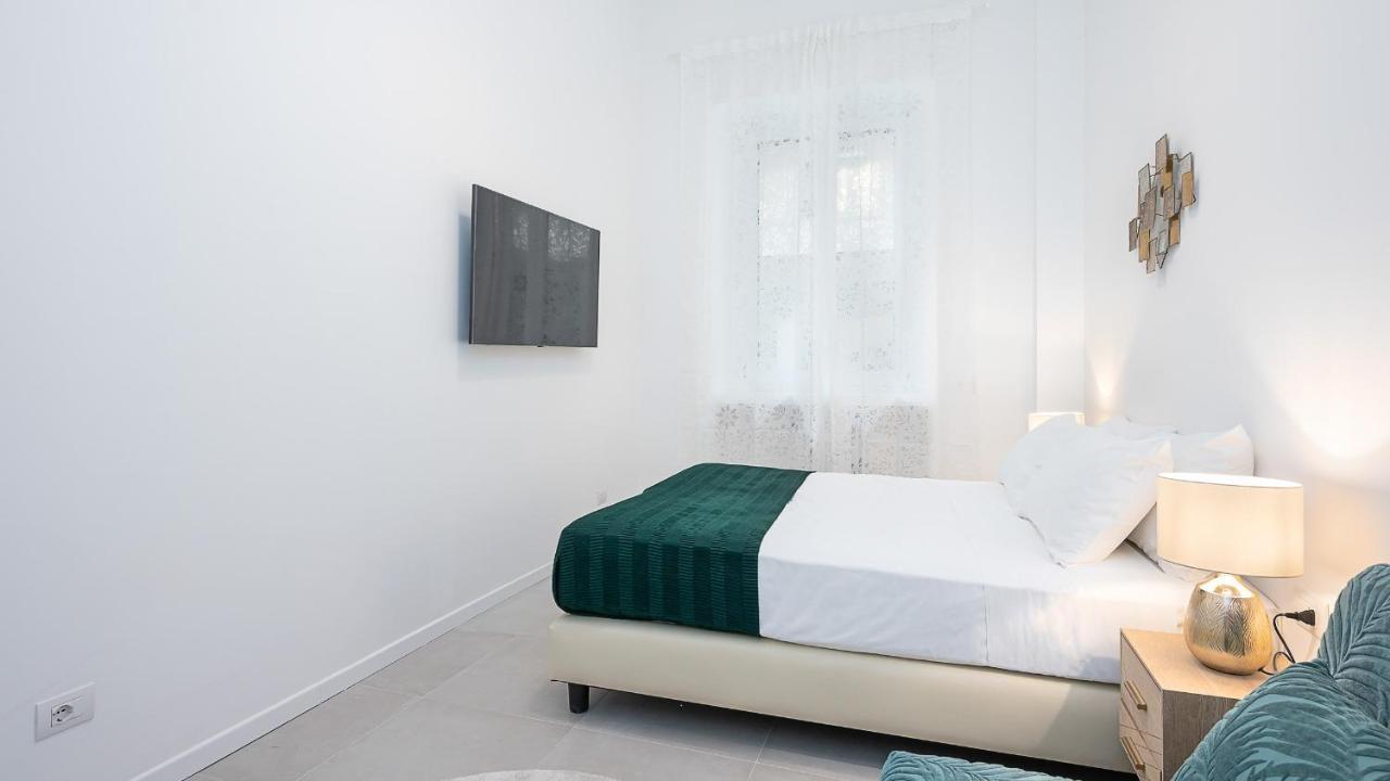 Classbnb - Due Moderni Appartamenti A 1Km Dall'Arco Della Pace Милан Экстерьер фото